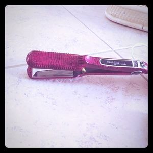 True silk CROC hair straightener